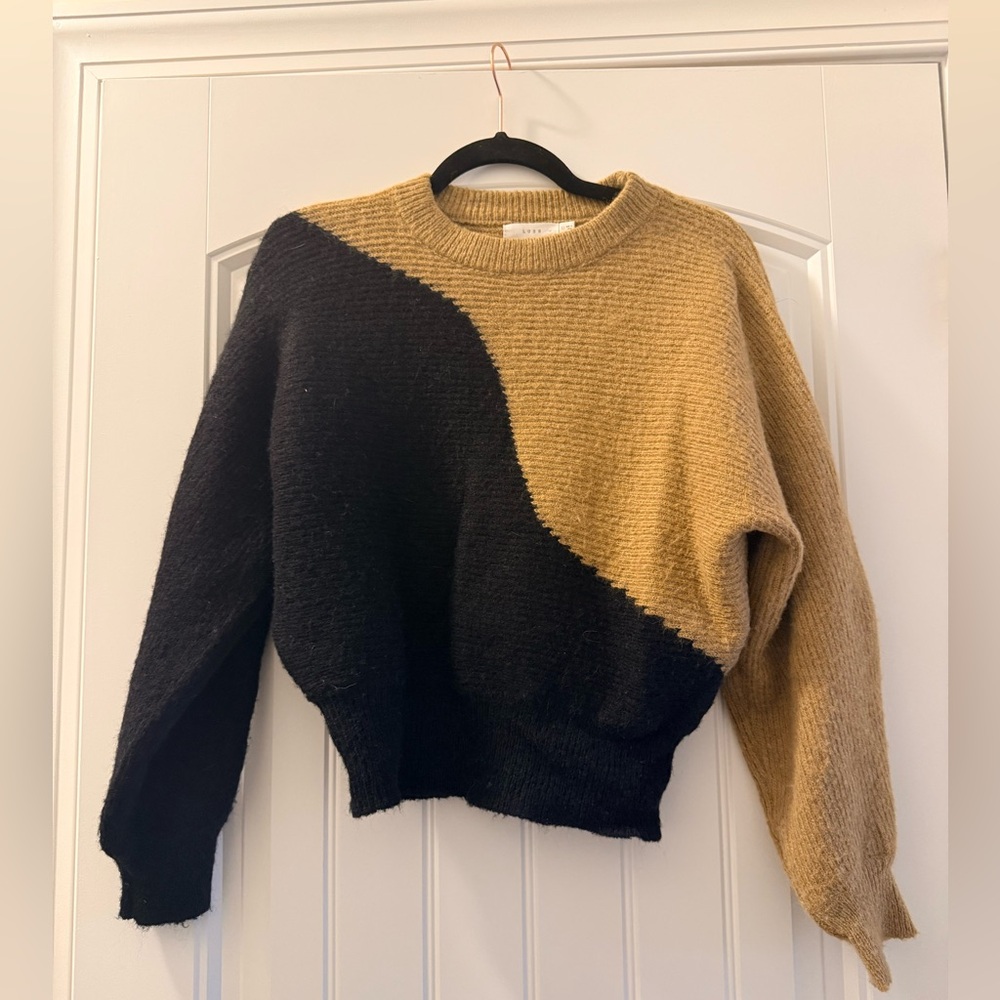 Lush Black and Tan Colorblock Sweater